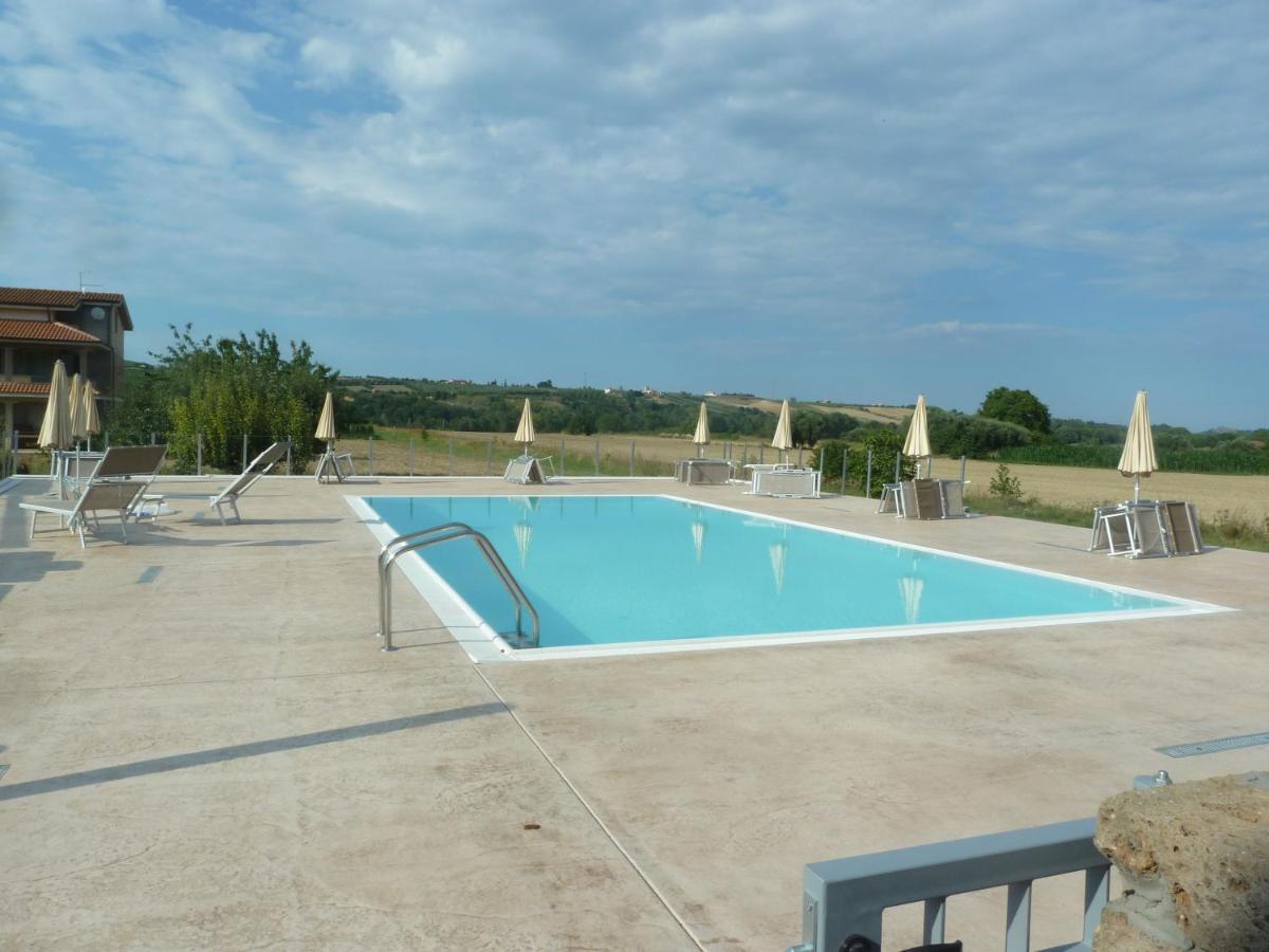 B&B Gli Orti Collecorvino Bagian luar foto