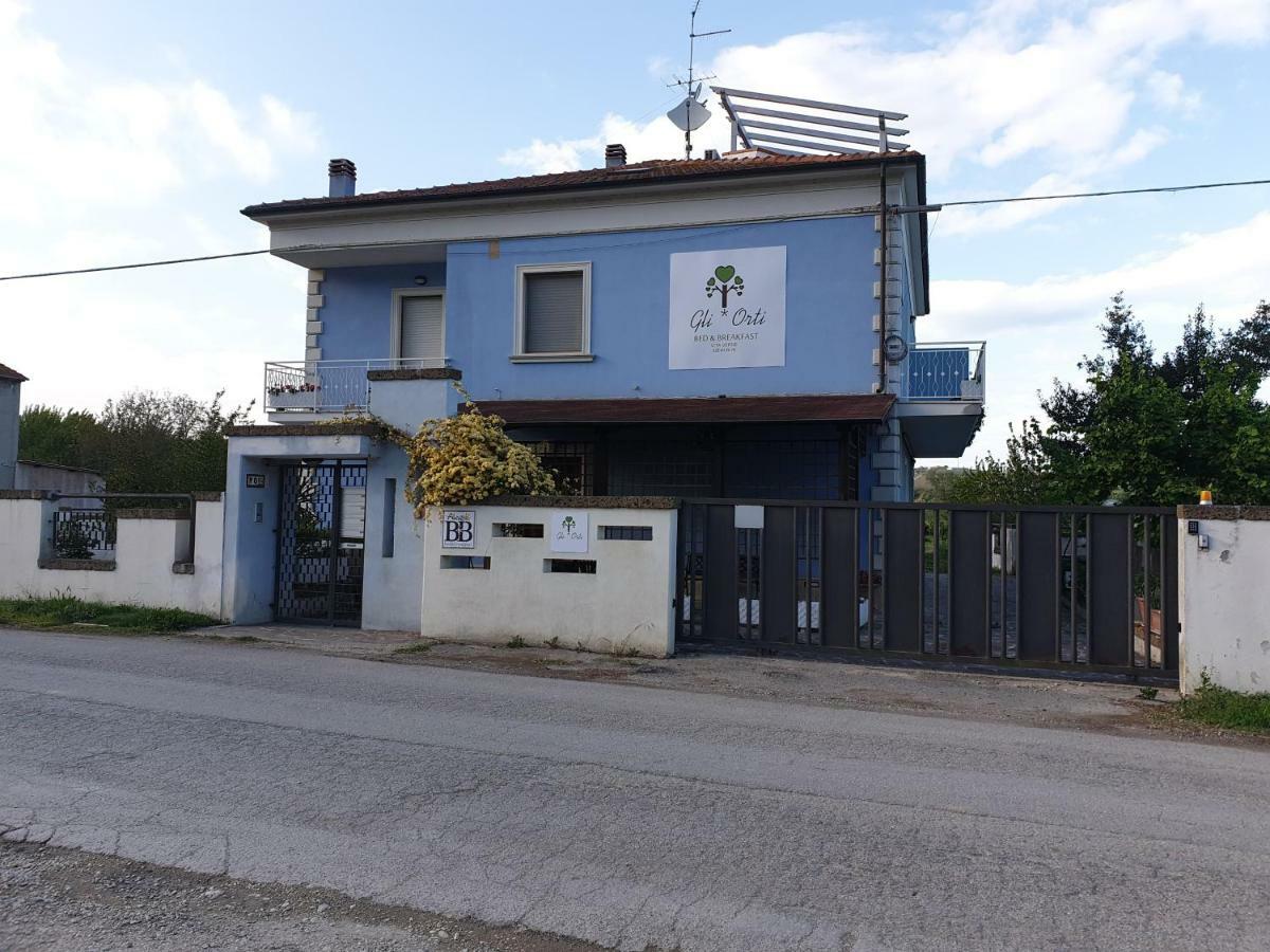 B&B Gli Orti Collecorvino Bagian luar foto